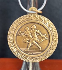 1 1/2” Gold Male Running Cross Country Laurel Medal With Ribbon (See Photos)