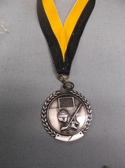 5-Pack Hockey Medals 1¼“ Silver Black/Gold Neck Drapes – Participation Awards