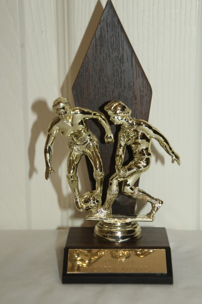 VINTAGE YOUTH SOCCER TROPHY SPORTS AWARD ARTISTIC TROPHIES 1985-1986