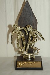 VINTAGE YOUTH SOCCER TROPHY SPORTS AWARD ARTISTIC TROPHIES 1985-1986