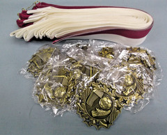 Lot of 12 Soccer Medals – TSY11G – 2¼″ Gold – Wide Maroon/White Neck Drape Team