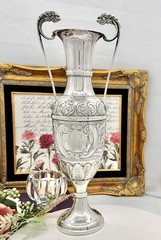 SWATKINS Silver Plated Engand Trophy Vase Chased Lion Handles Vintage St Anne’s*