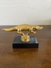 Vintage Gator Trophy Award On Base Gold Colored Gator 6” Black Base