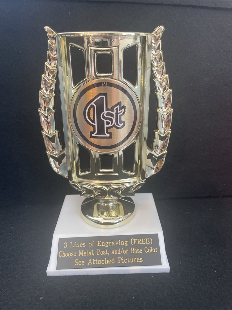 6 1/4” Sport Scene Activity With 1” Sticker Trophy. (Please See All Photos)