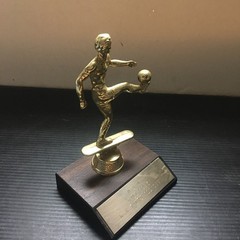 Vintage 1985 O.S.A. Youth Soccer Gold Tone Metal Trophy Wood Stand 6″H
