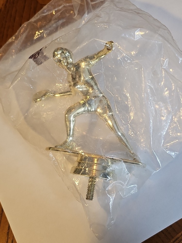 Gold Ultimate Frisbee Trophy Topper 4″ Plastic