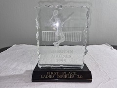 Ladies 6″ 1st Place Ladies Doubles 1995 American Airlines Tennis Award Paperweig