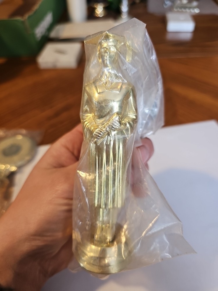 Gold Scholar Graduate Male Figure Trophy Topper 4½“ Graduation