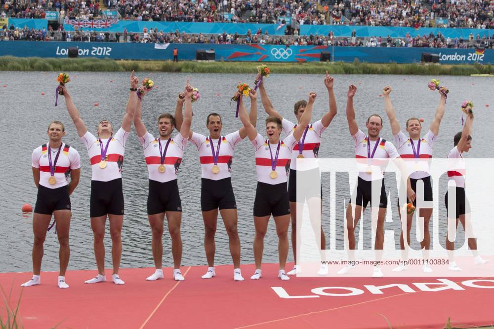 Bildnummer: 11100834  Datum: 01.08.2012  Copyright: imago/Sven Simon
Der Deutschland Achter, GER, Olympiasieger, Goldmedaille, mit Steuermann Martin SAUER, Kristof WILKE, Florian MENNIGEN, Lukas MUELLER, MÃ¼ller, Richard SCHMIDT und Maximilian REINELT und Filip ADAMSKI, Siegerehrung, Medal Ceremony, Jubel, Begeisterung, jubeln, Olympische Sommerspiele 2012 in London, Rudern, Finale am 01.08.2012 in London/ Eton Dorney/ Grossbritannien.; OS Sommer Sommerspiele Spiele London Rudern Deutschlandachter x1x xsk 2012 quer Olympische Sommerspiele Olympic Summergames Sommerspiele Sum Olympische Spiele 2012 Olympia 2012 London 2012 30. Olymp Olympische Spiele Olympic Games Olympia aktuellSport o0 Siegerehrung Sieg, Sieger Olympiasieg Olympiasieger 8er Herren

Image number 11100834 date 01 08 2012 Copyright imago Sven Simon the Germany Eighth ger Olympic medalists Gold medal with Helmsman Martin Sure Kristof Wilke Florian Mennigen Lukas Mueller Mueller Richard Schmidt and Maximilian Reinelt and Filip Adamski Award Ceremony Medal Ceremony cheering Enthusiasm cheer Olympic Summer Games 2012 in London Rowing Final at 01 08 2012 in London Eton Dorney UK OS Summer Summer Games Games London Rowing German country Eighth x1x xsk 2012 horizontal Olympic Summer Games Olympic  Summer Games Sum Olympic Games 2012 Olympia 2012 London 2012 30 Olympus Olympic Games Olympic Games Olympia  o0 Award Ceremony Victory Winner Olympic victory Olympic medalists 8er men
